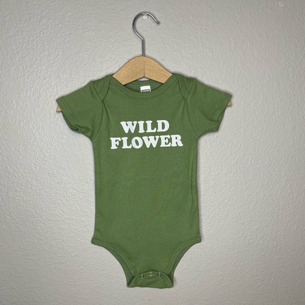 Savage Seeds Green Wild Flower Kids One Piece NWOTS